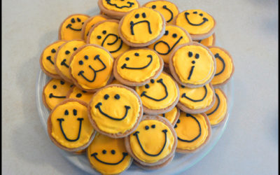 Smiley cookies make sweet gifts!