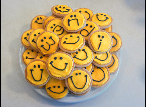 Smiley cookies make sweet gifts!